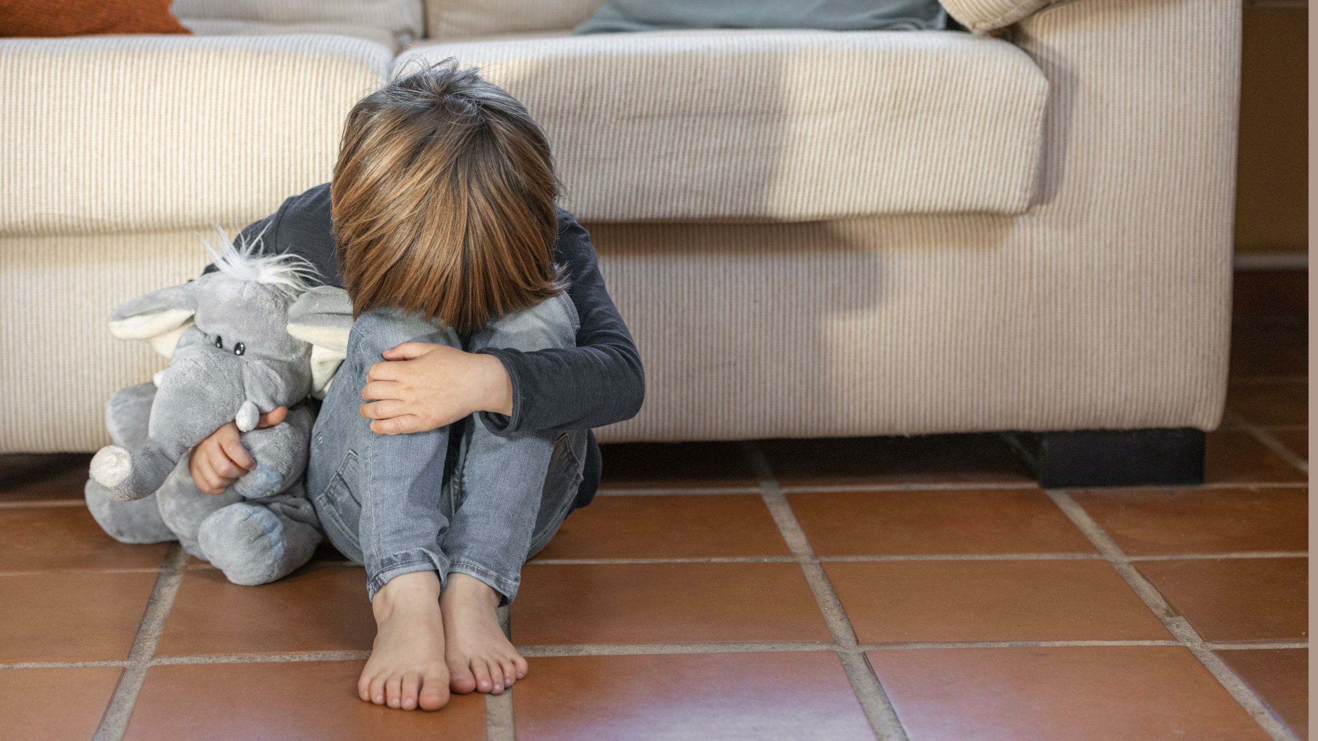 Tirar o sobrenome do pai por abandono afetivo faz perder a herança?